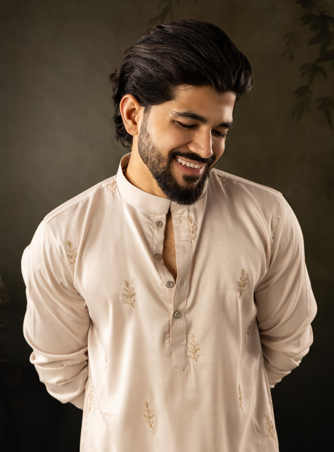 Light Peach Pink Botanical & Wildlife Embroidered Festive Kurta