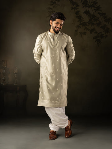 Soft Pistachio Green Kurta with Delicate All-Over Embroidery