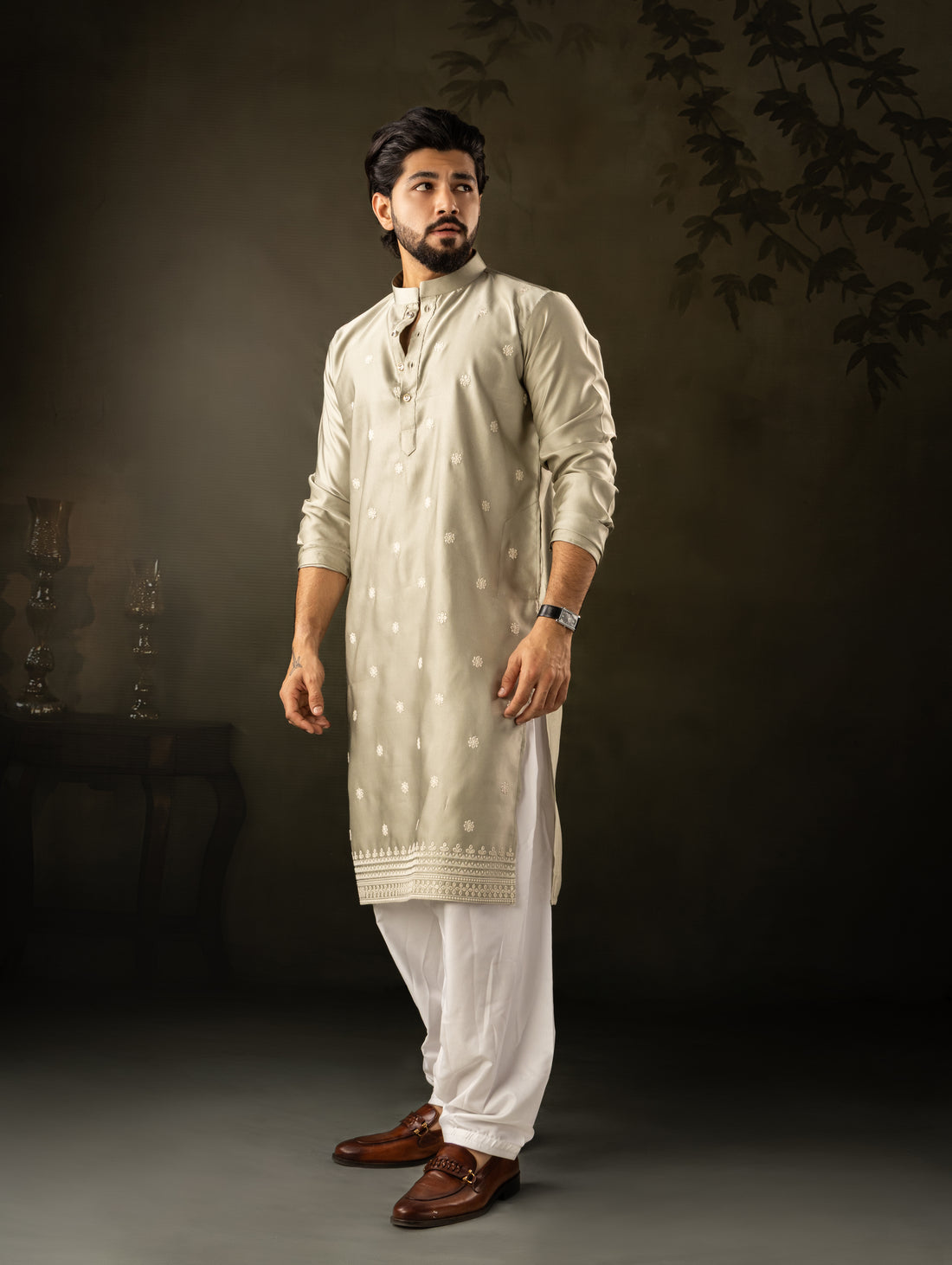 Soft Pistachio Green Kurta with Delicate All-Over Embroidery