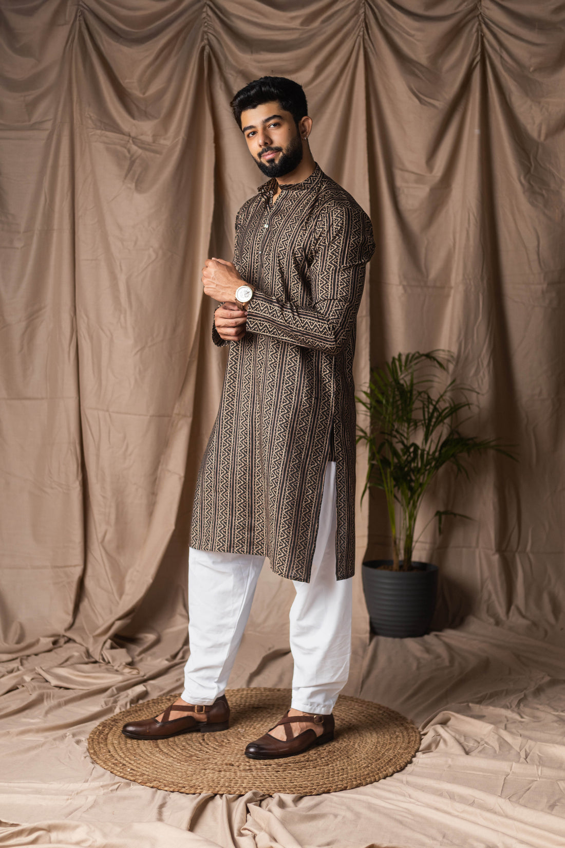 Black Motif Abstract Print Kurta