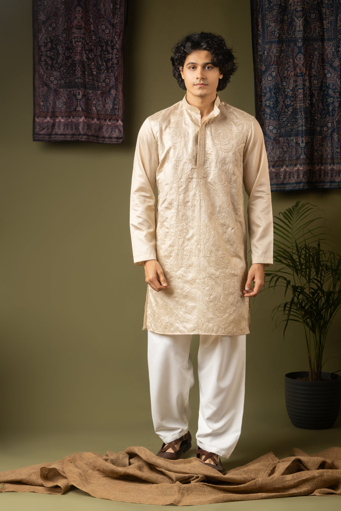 Cream Color Rose Embroidery Kurta