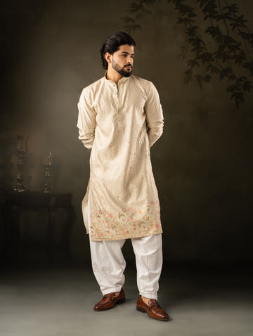Classic Cream Kurta with Ornate Floral Detailing