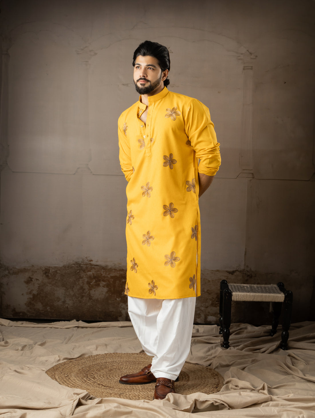 Yellow Floral Embroidery Motif Linen Kurta