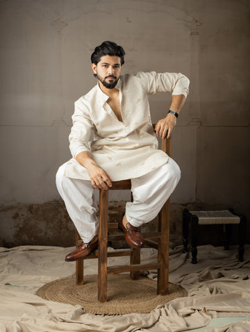 Cream Leaf Embroidery Motif Linen Kurta