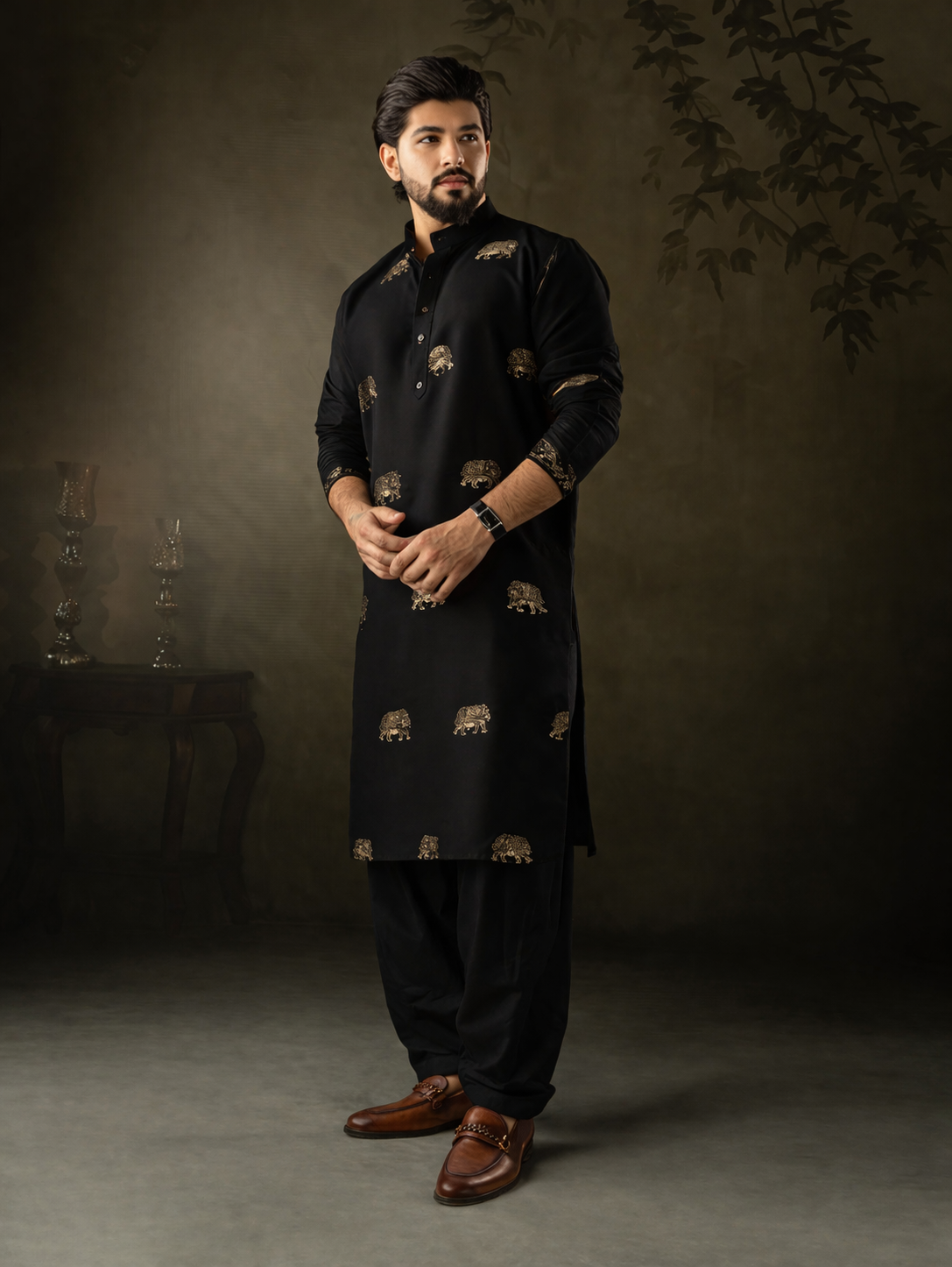 Black Elephant Embroidered Motif Kurta