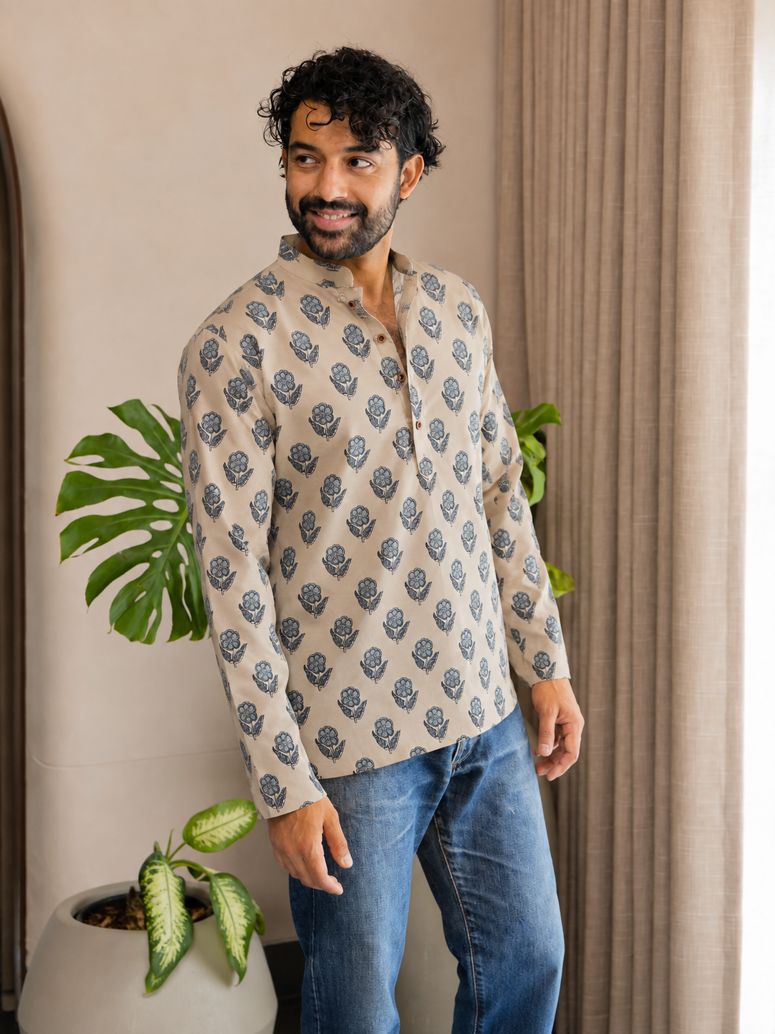 Floral Motif Short Kurta