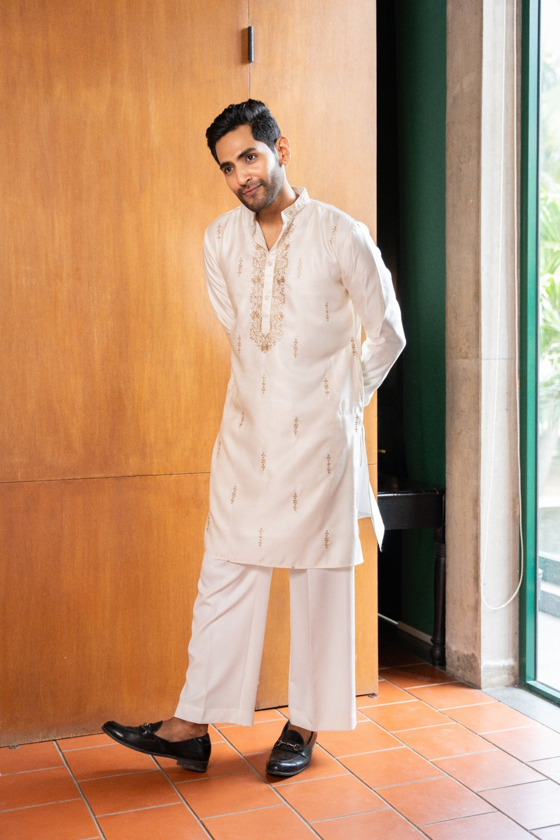 Ivory Zari Elegance Kurta