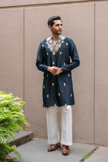 Navy Floral Elegance Embroidered Kurta