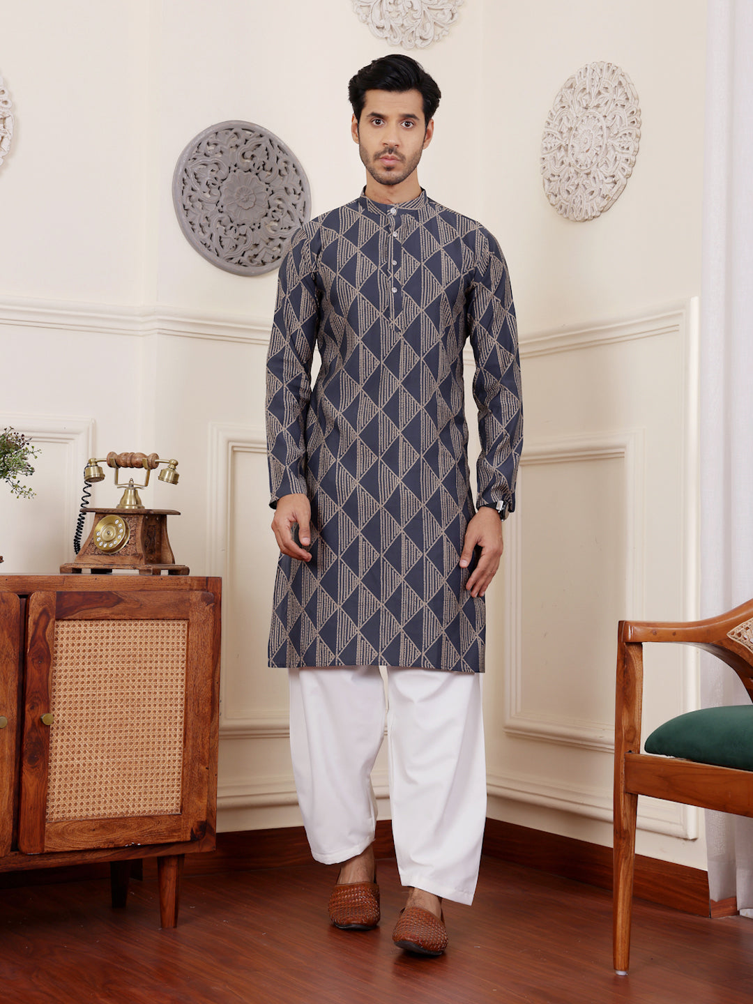 Navy Blue Abstract Print Kurta