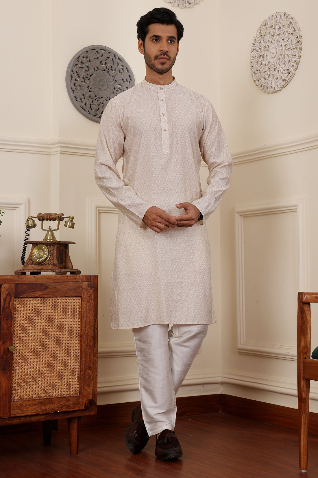 White Abstract Print Kurta